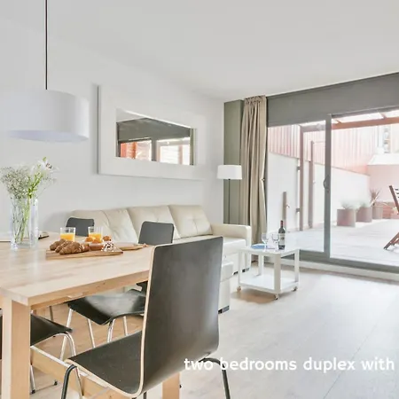 Inside Barcelona Apartments Princep-2