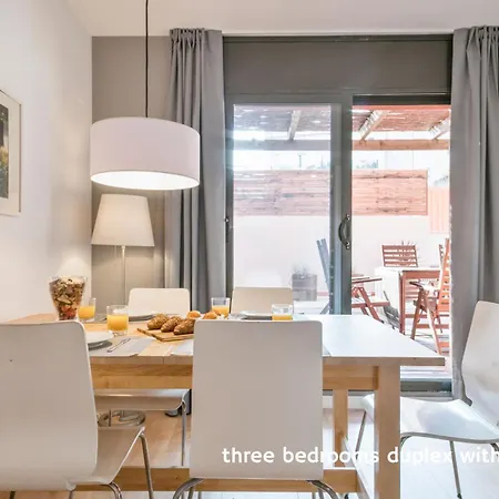 Inside Barcelona Apartments Princep-2